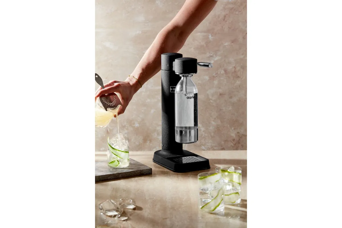 Aarke Carbonator 3 Sparkling Water Maker & CO2 Cylinder | Matte Black