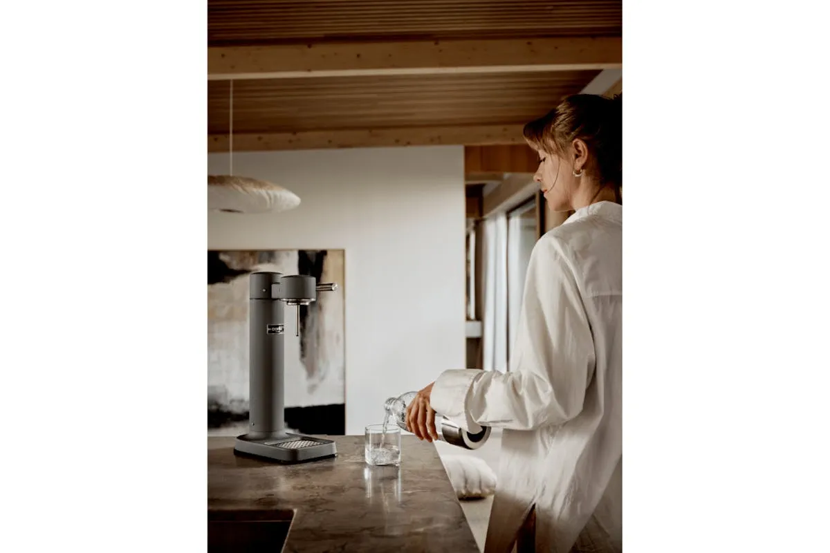 Aarke Carbonator 3 Sparkling Water Maker & CO2 Cylinder | Matte Grey