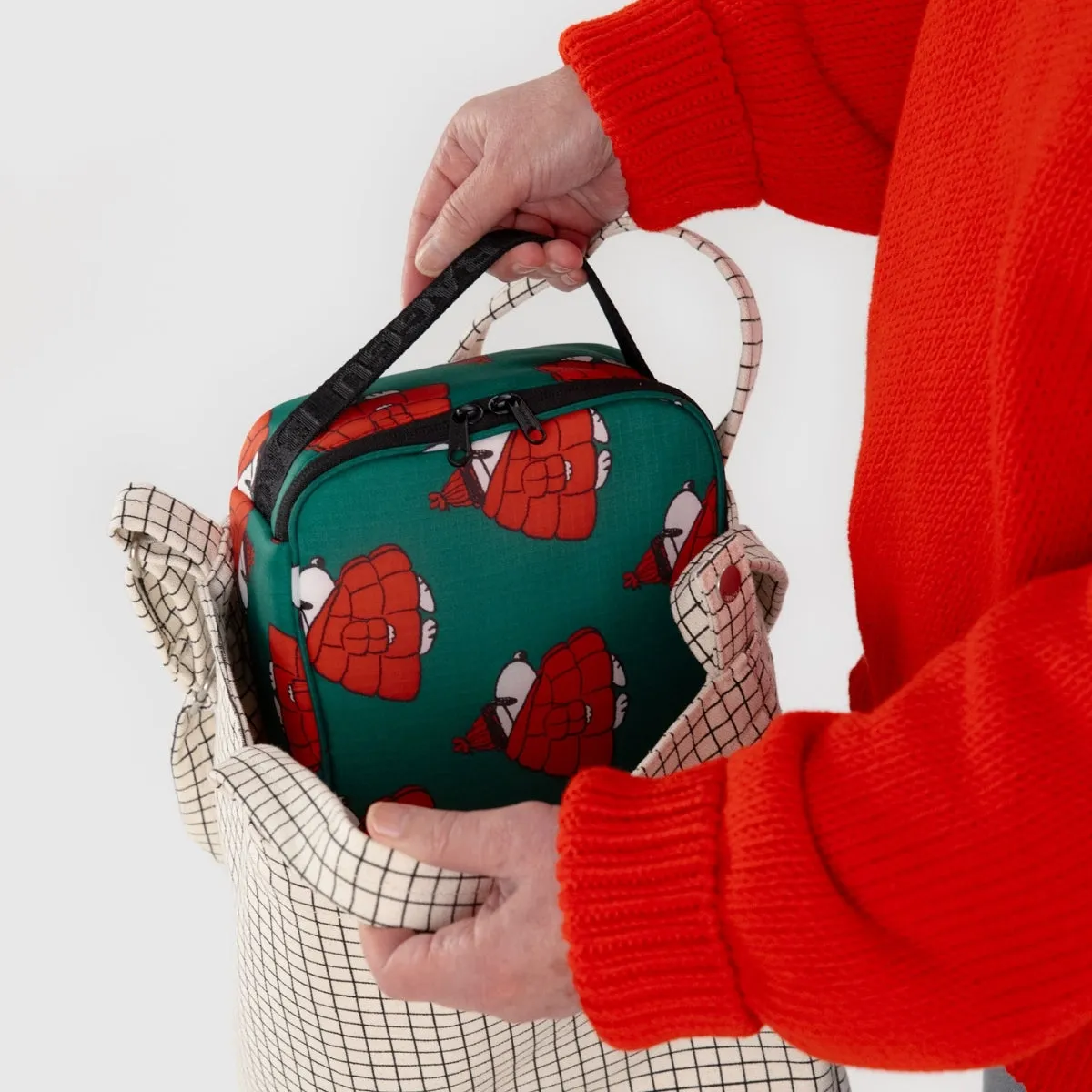 Baggu Lunch Box in Puffer Snoopy Red