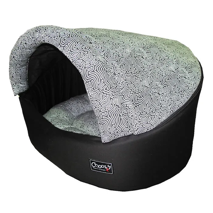 Choozy Summer Klam Dog Bed
