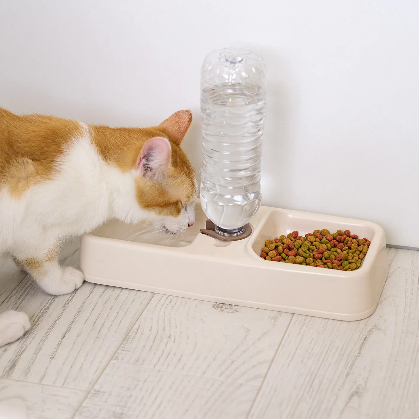 Pet Crate Water Feeder, Beige