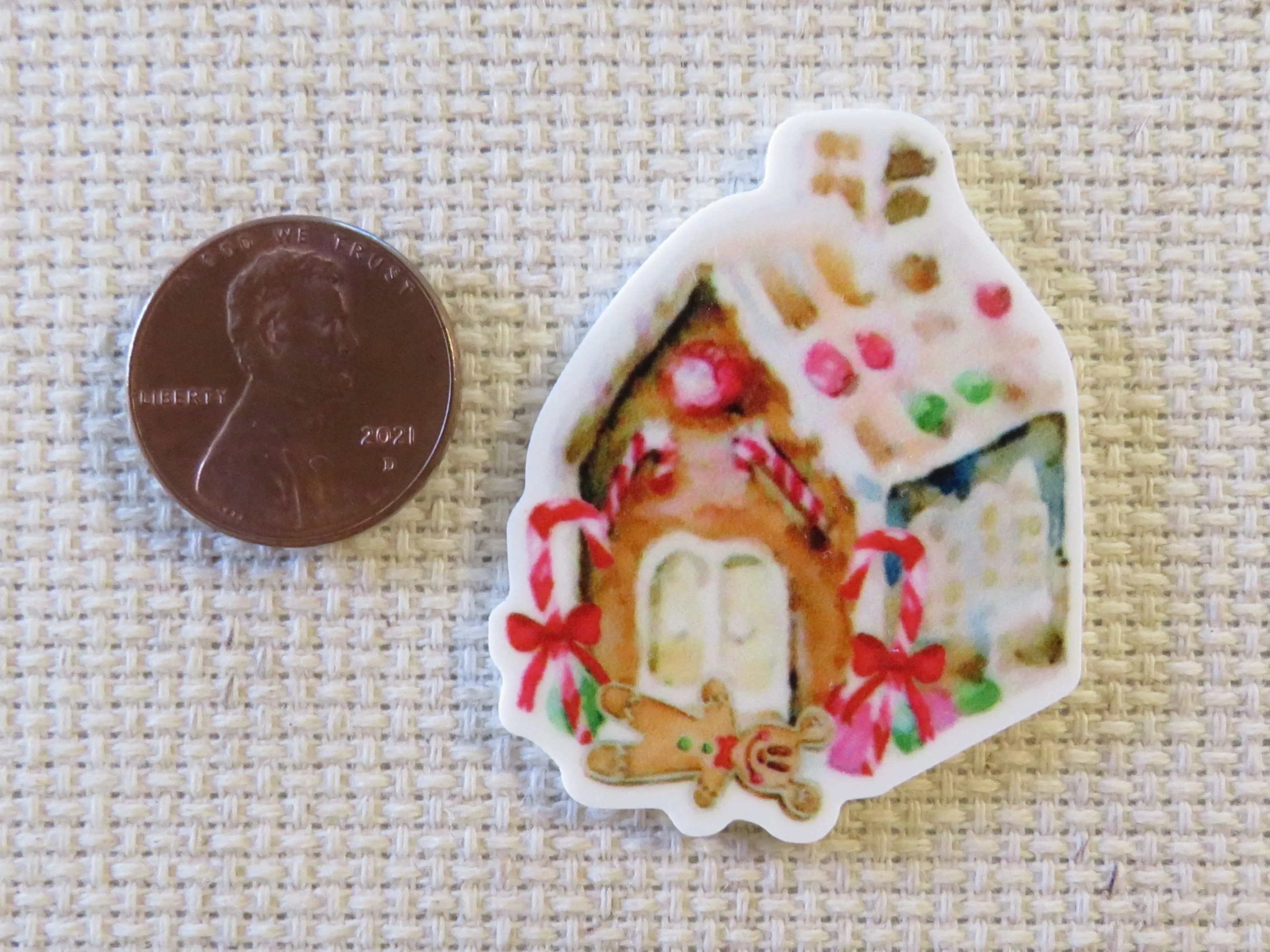 Sweet Gingerbread House Needle Minder, Cover Minder, Magnet